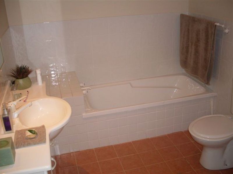 10/118 Ridgeway Avenue, Southport QLD 4215