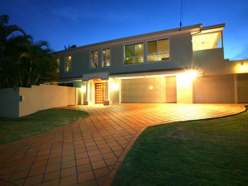 106 Upton Street, Sorrento QLD 4217