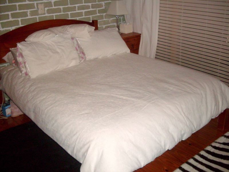 13a Cronin Avenue, Main Beach QLD 4217