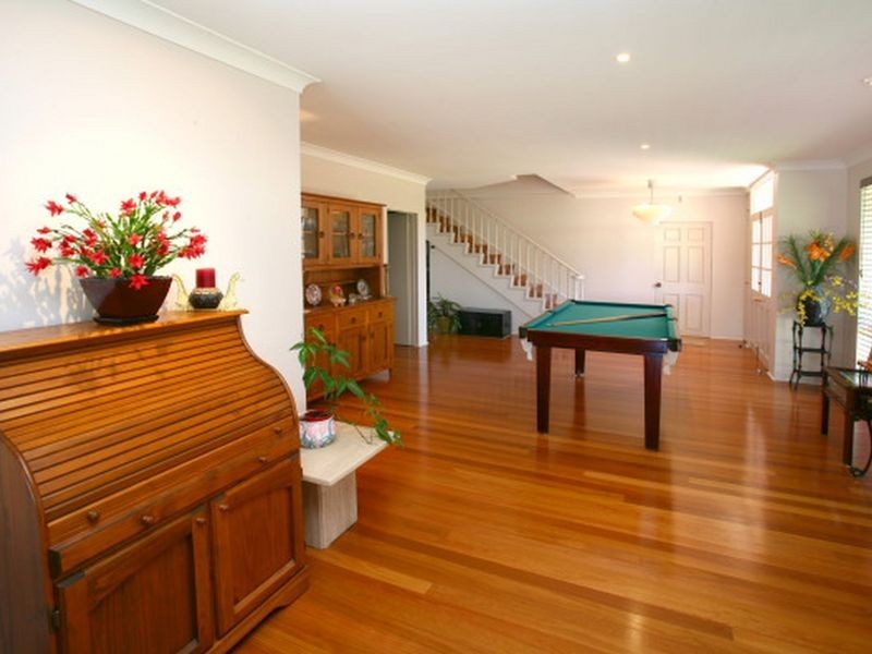 66 Boomerang Crescent, Sorrento QLD 4217