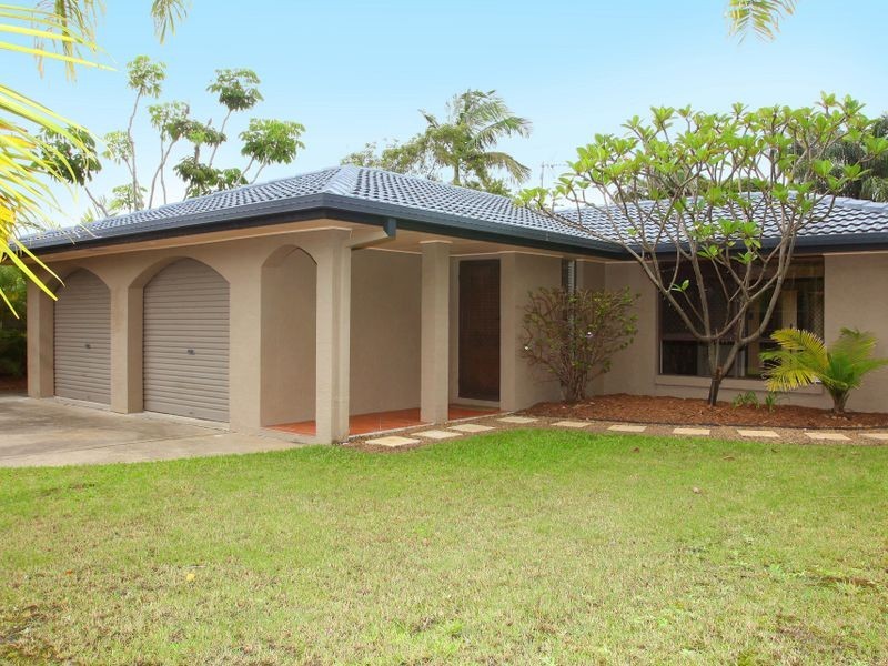 25 McIlwraith Avenue, Sorrento QLD 4217