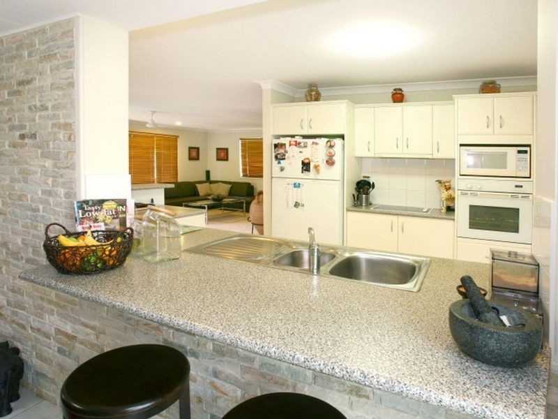 64 Campbell Street, Sorrento QLD 4217