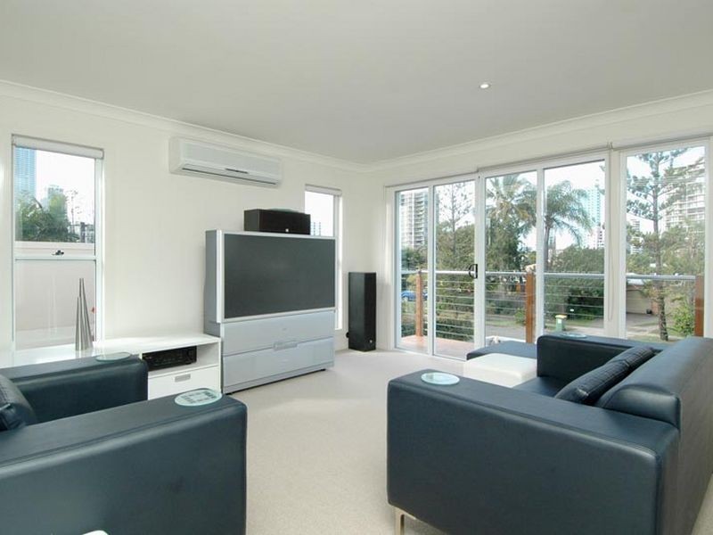 Isle Of Capri QLD 4217