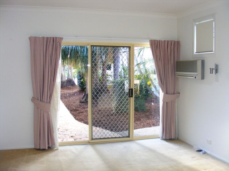 Clear Island Waters QLD 4226