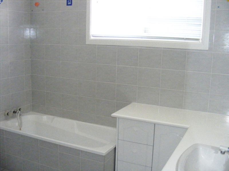 Clear Island Waters QLD 4226