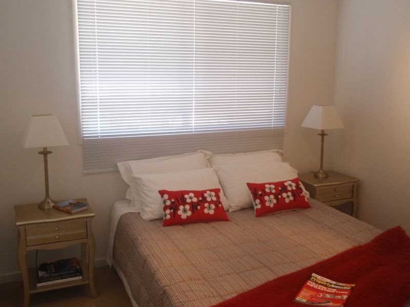 20/14 Darrambal Street, Chevron Island QLD 4217
