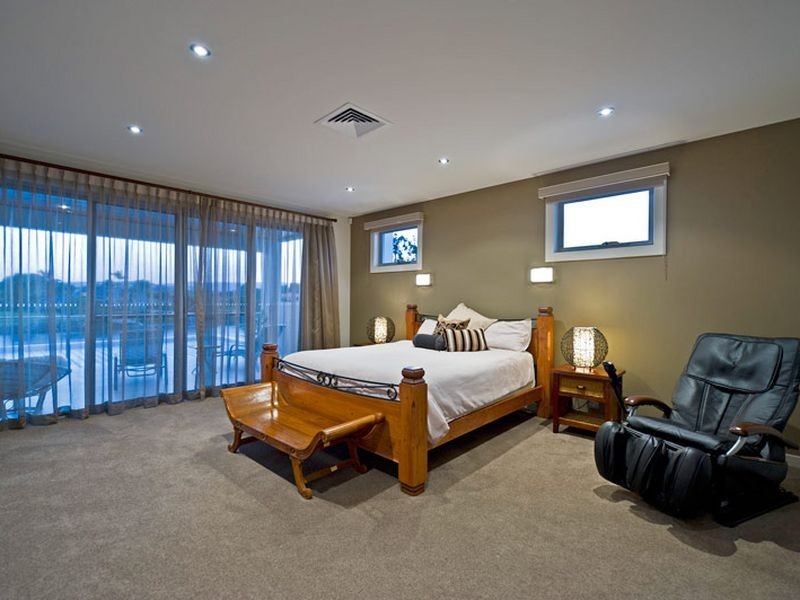 4002 The Boulevarde, Benowa QLD 4217