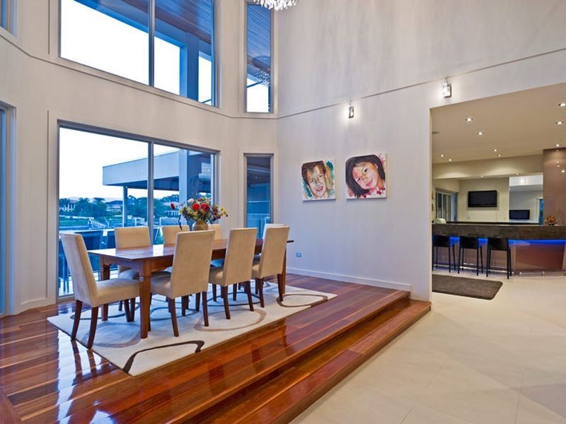 4002 The Boulevarde, Benowa QLD 4217