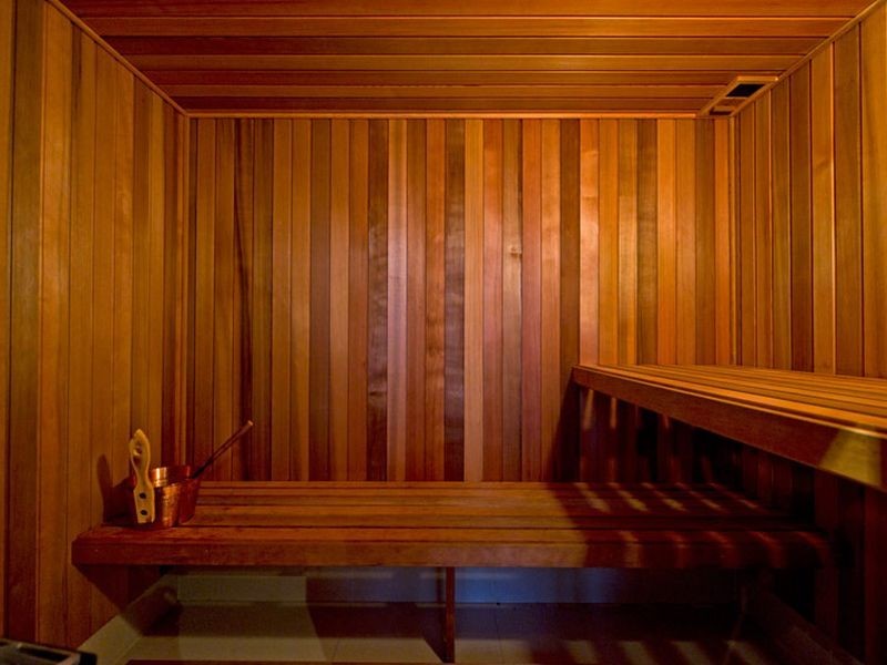 4002 The Boulevarde, Benowa QLD 4217