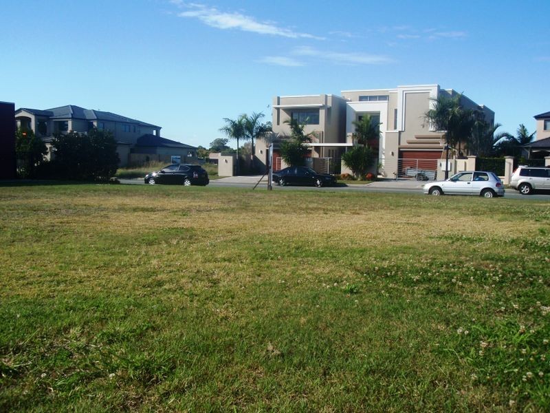 Benowa Waters QLD 4217