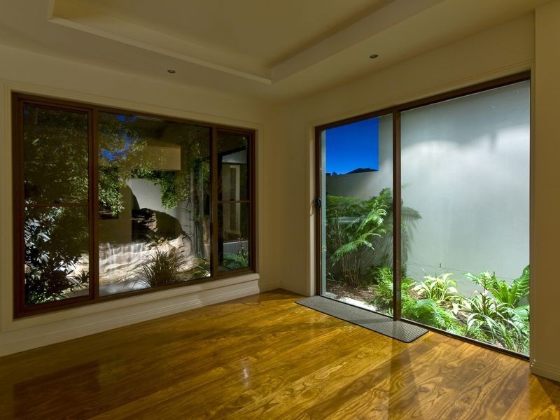 813 Legend Trail, Robina QLD 4226