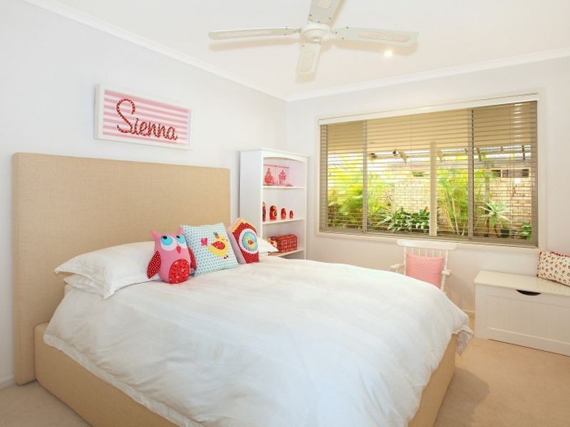 49 Boomerang Crescent, Sorrento QLD 4217