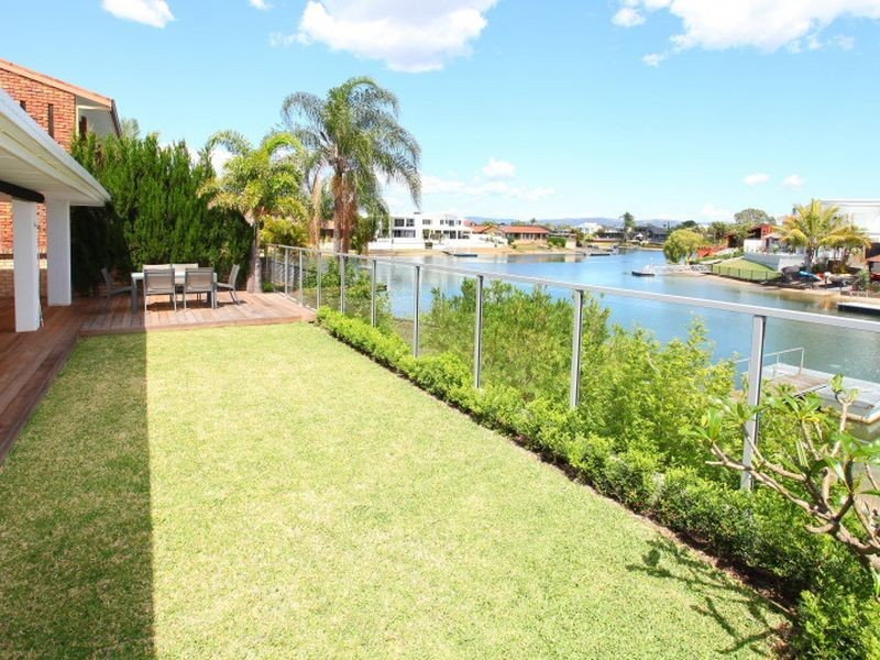 49 Boomerang Crescent, Sorrento QLD 4217