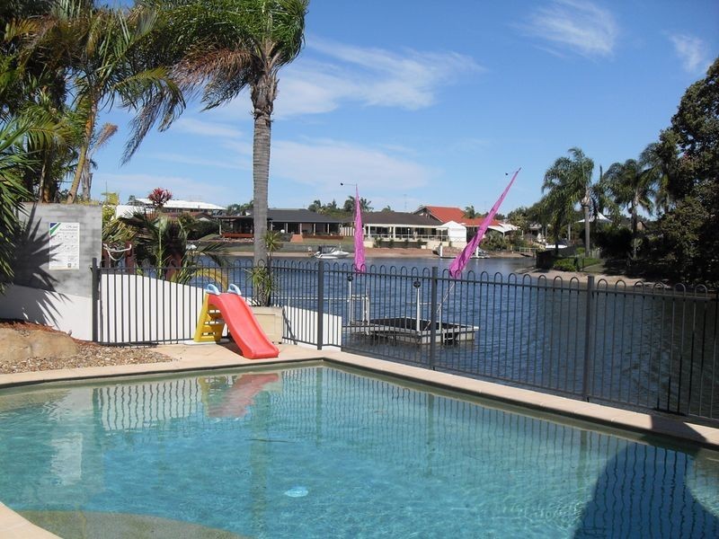 30 Saywell Street, Sorrento QLD 4217