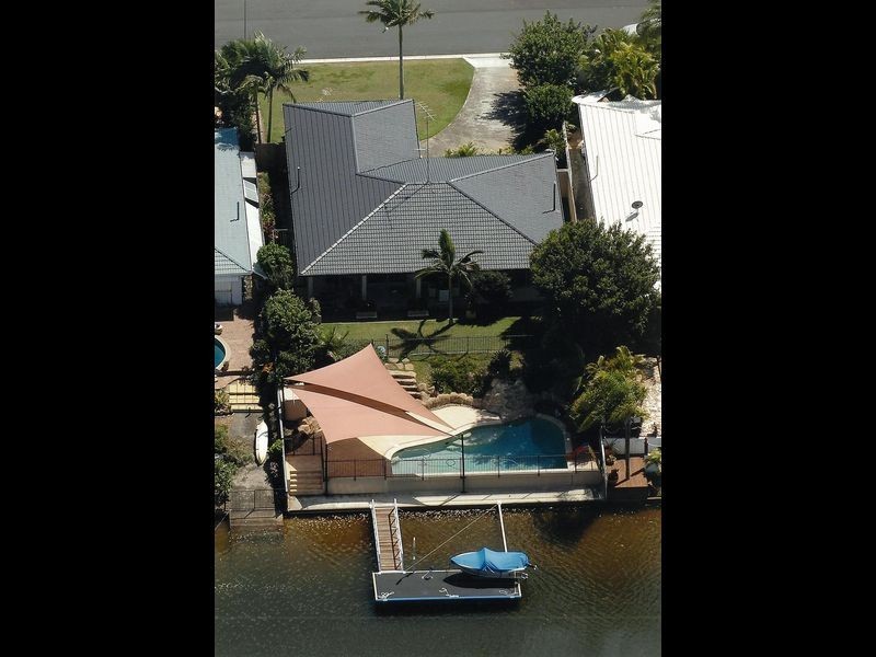 30 Saywell Street, Sorrento QLD 4217