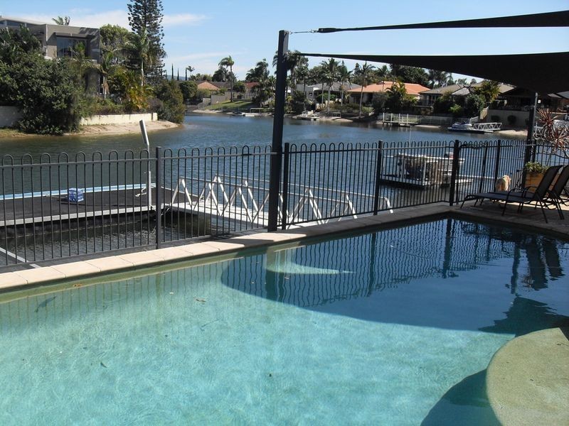 30 Saywell Street, Sorrento QLD 4217