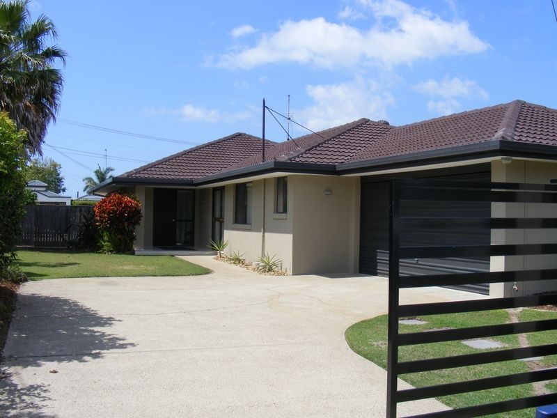 3 Vaucluse Place, Sorrento QLD 4217