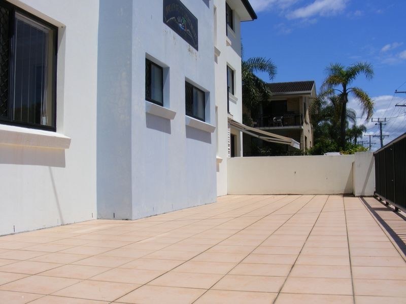 2/12 Monaco Street, Surfers Paradise QLD 4217