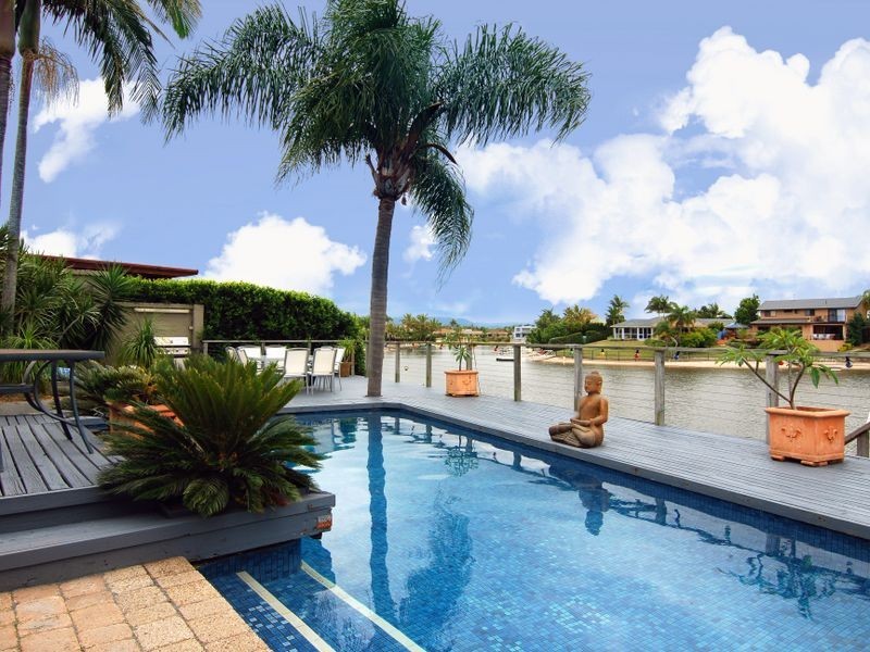 35 Boomerang Crescent, Sorrento QLD 4217