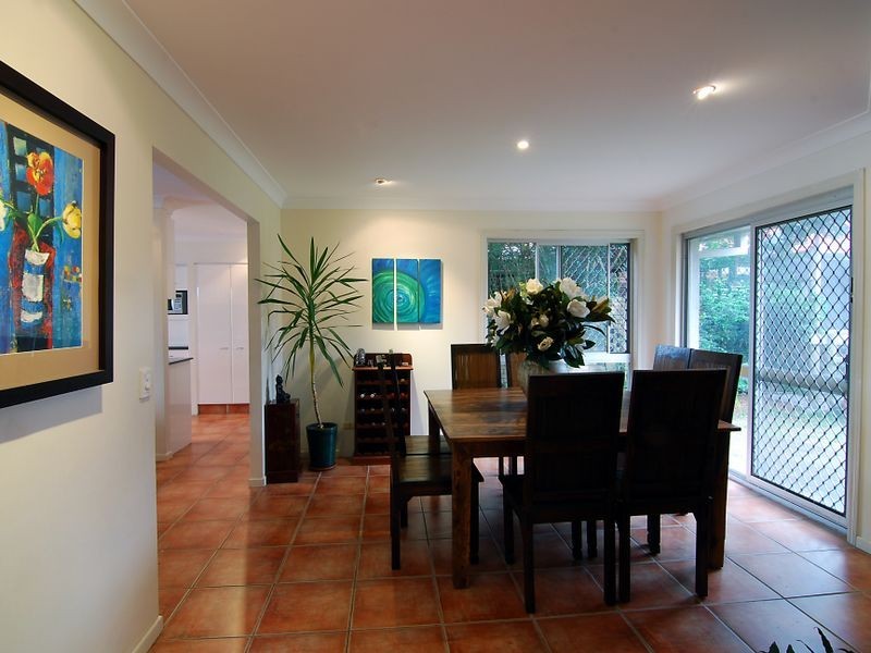 35 Boomerang Crescent, Sorrento QLD 4217