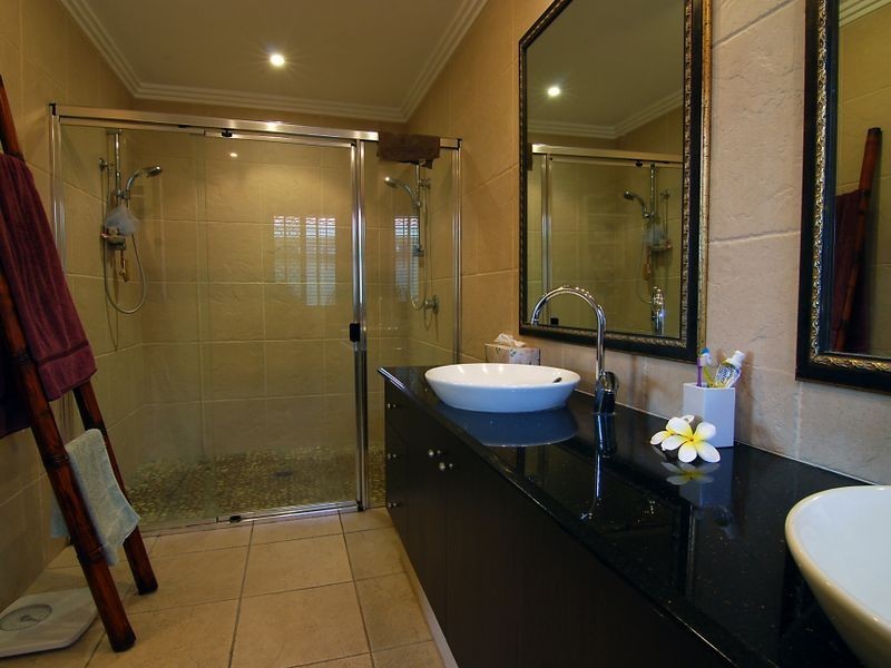 35 Boomerang Crescent, Sorrento QLD 4217