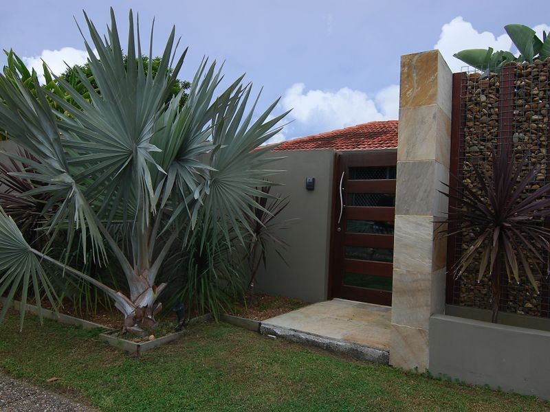 35 Boomerang Crescent, Sorrento QLD 4217