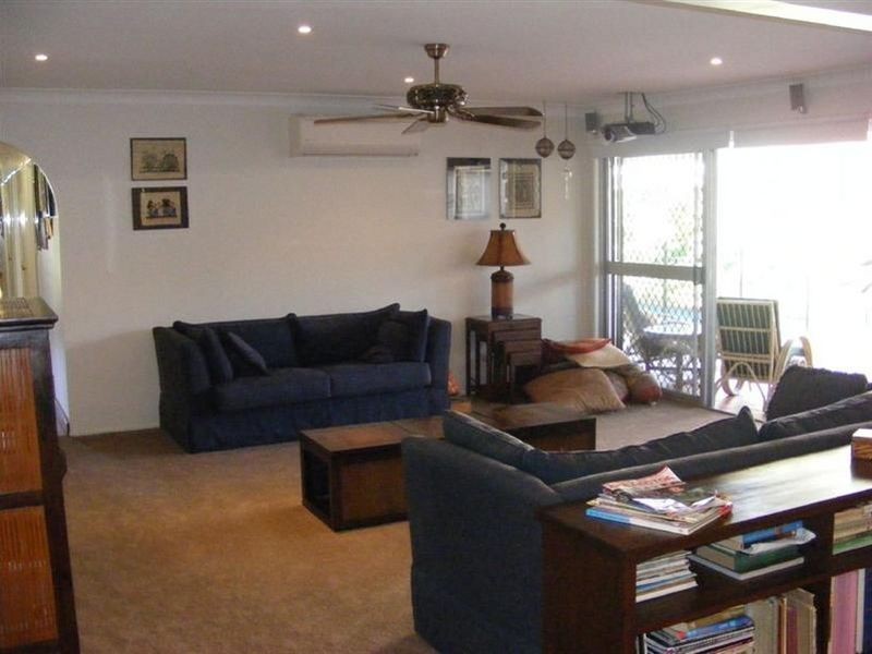 30 Namatjira Court, Broadbeach Waters QLD 4218