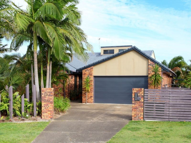 36 Ayrshire Avenue, Benowa QLD 4217