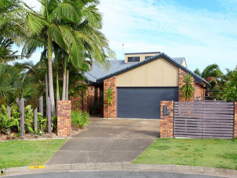 36 Ayrshire Avenue, Benowa QLD 4217