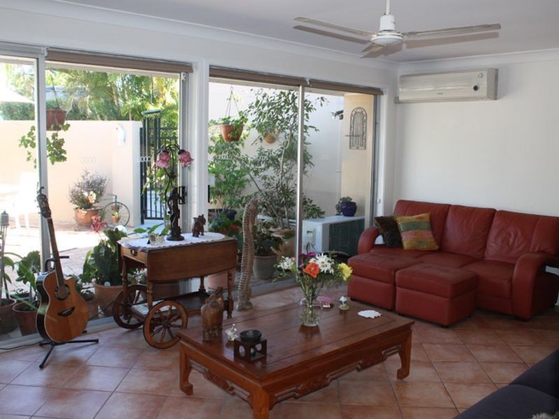 3 Adler Court, Benowa QLD 4217