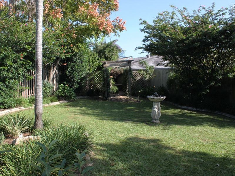 3 Adler Court, Benowa QLD 4217