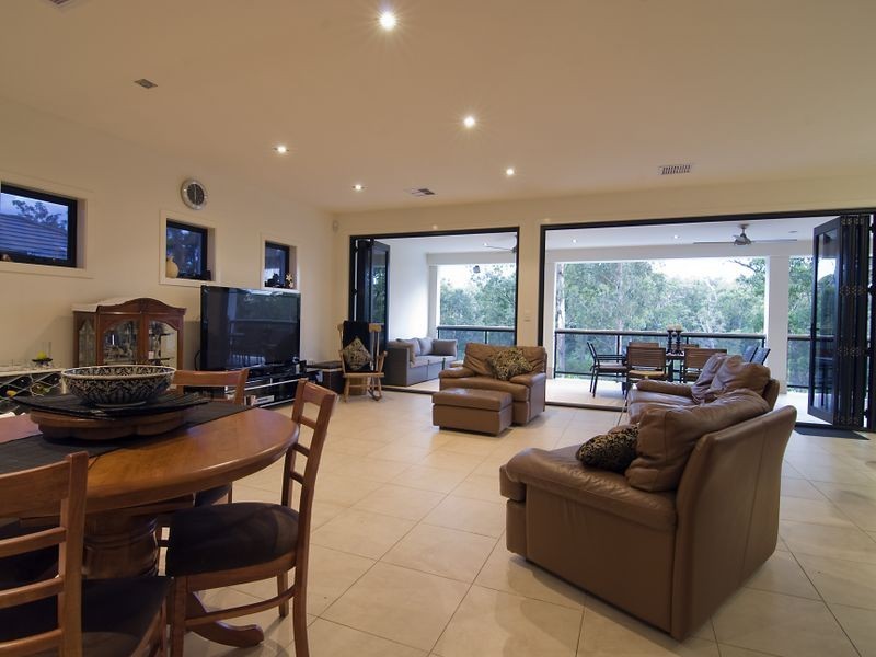 326 Ron Penhaligon Way, Robina QLD 4226