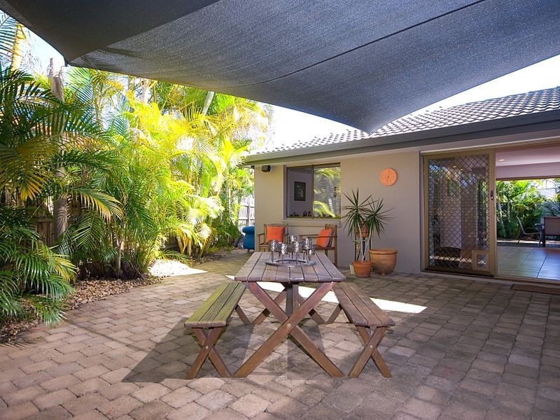 28 McCleary Street, Sorrento QLD 4217