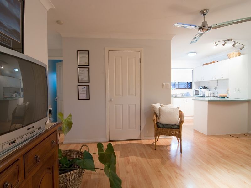 2/403 Bayview Street, Hollywell QLD 4216