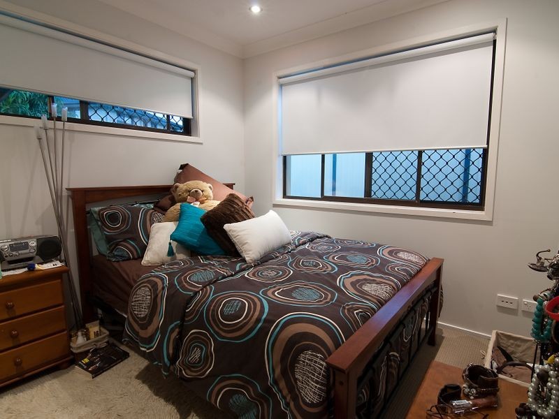 2/403 Bayview Street, Hollywell QLD 4216