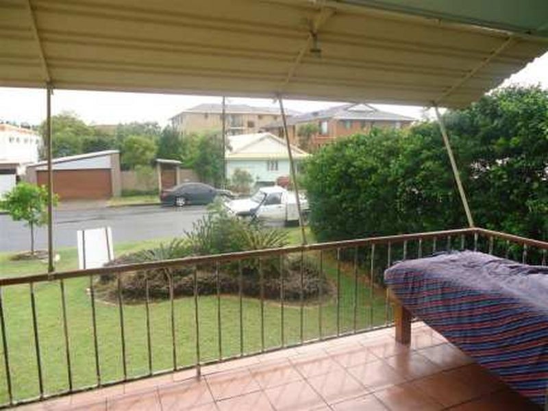 38 Surf Street, Mermaid Beach QLD 4218