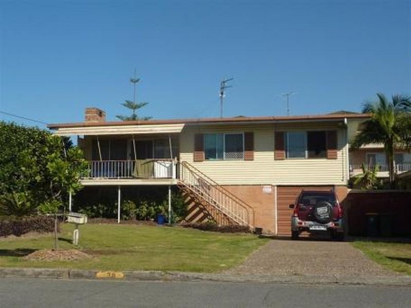 38 Surf Street, Mermaid Beach QLD 4218