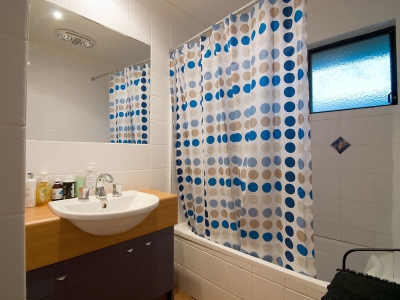 1/403 Bayview Street, Hollywell QLD 4216