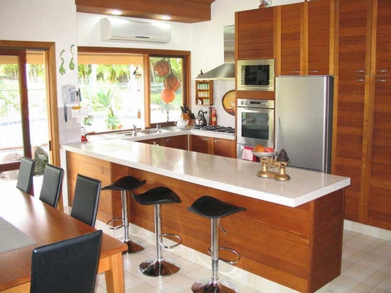 4 Tanya Court, Benowa QLD 4217