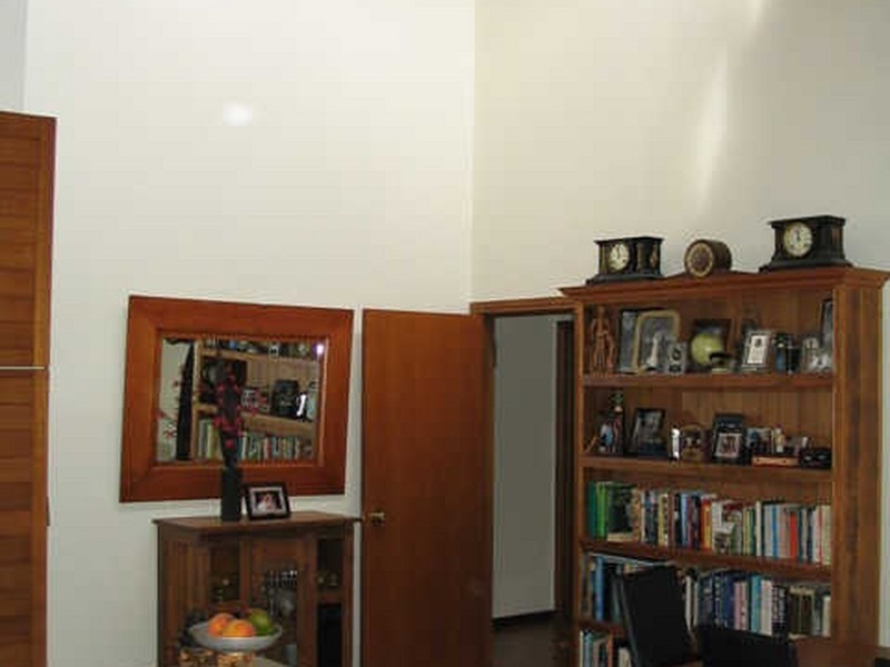 4 Tanya Court, Benowa QLD 4217