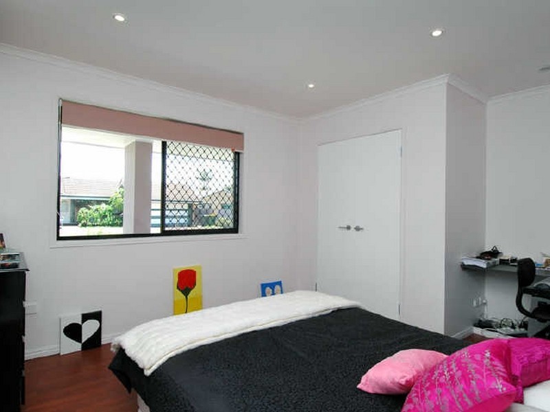 Sorrento QLD 4217