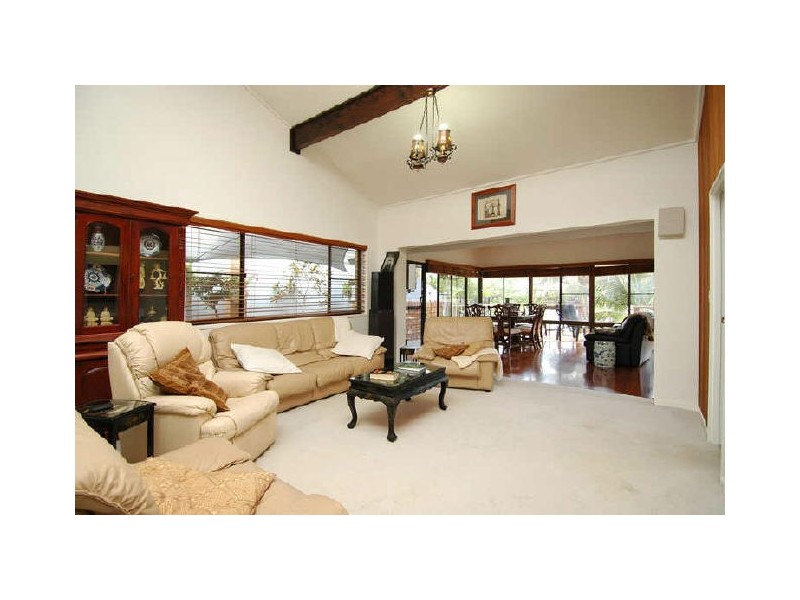 3 Cedar Place, Broadbeach Waters QLD 4218