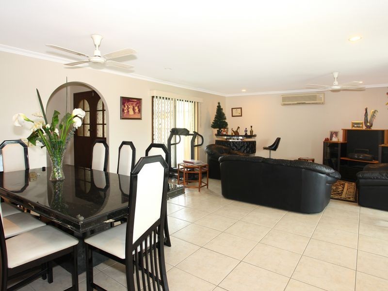 129 Campbell Street, Sorrento QLD 4217
