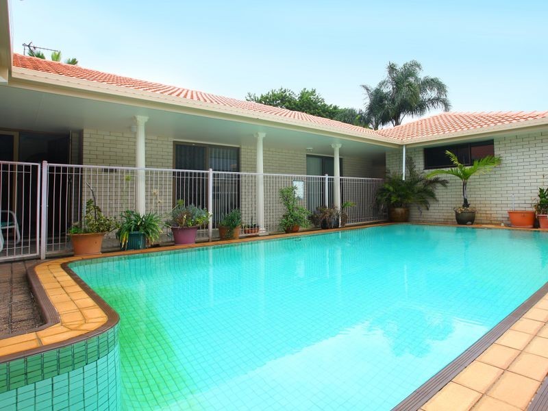 129 Campbell Street, Sorrento QLD 4217
