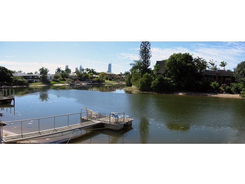129 Campbell Street, Sorrento QLD 4217