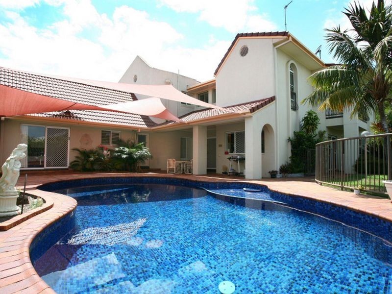 15 Marseille Court, Sorrento QLD 4217
