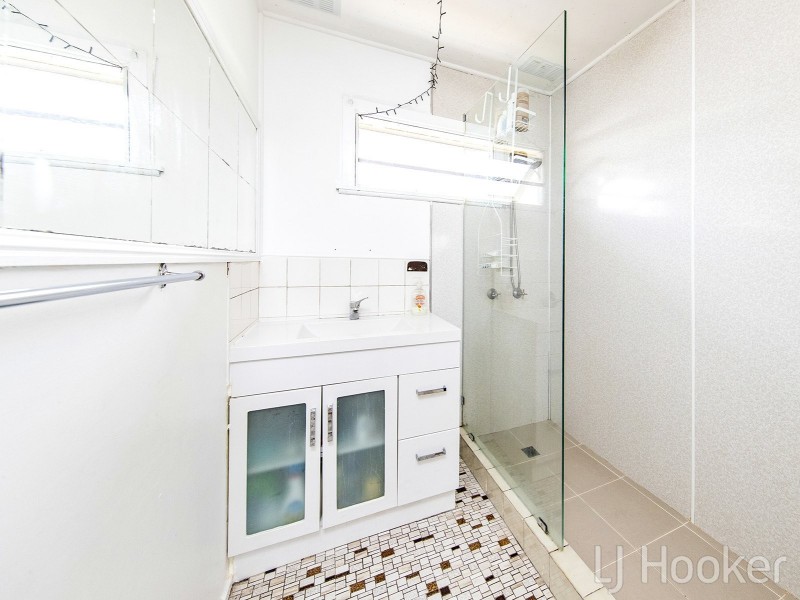 24 Selkirk Street, Tingalpa QLD 4173