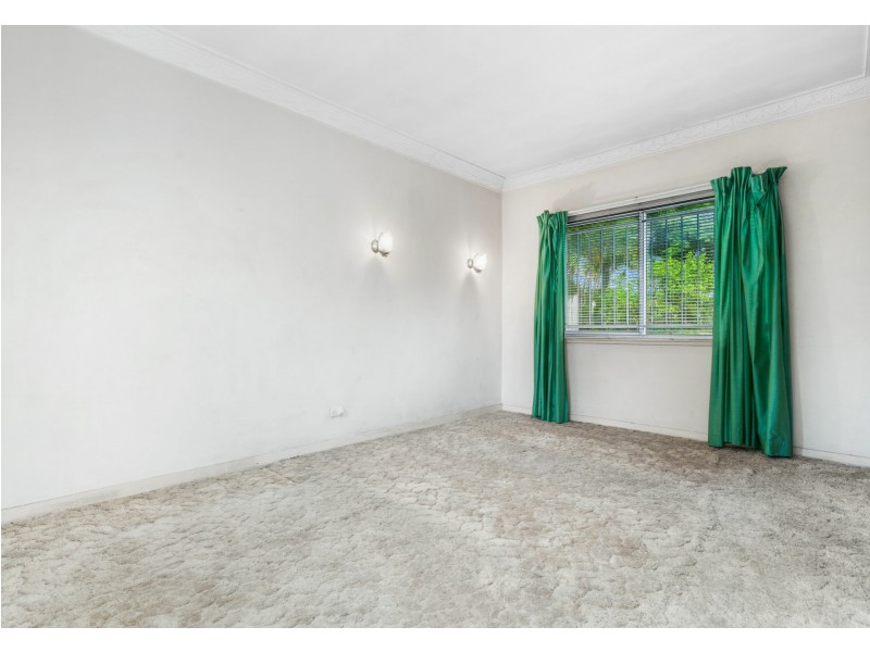 8 Phalerum Avenue, Seven Hills QLD 4170