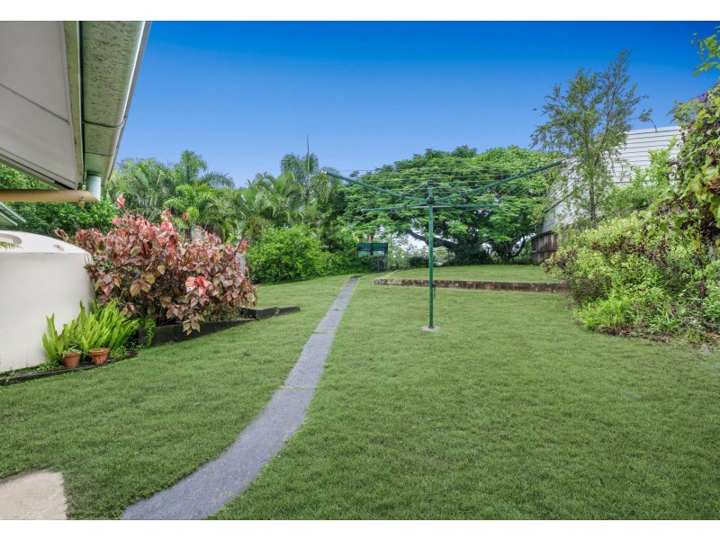 8 Phalerum Avenue, Seven Hills QLD 4170