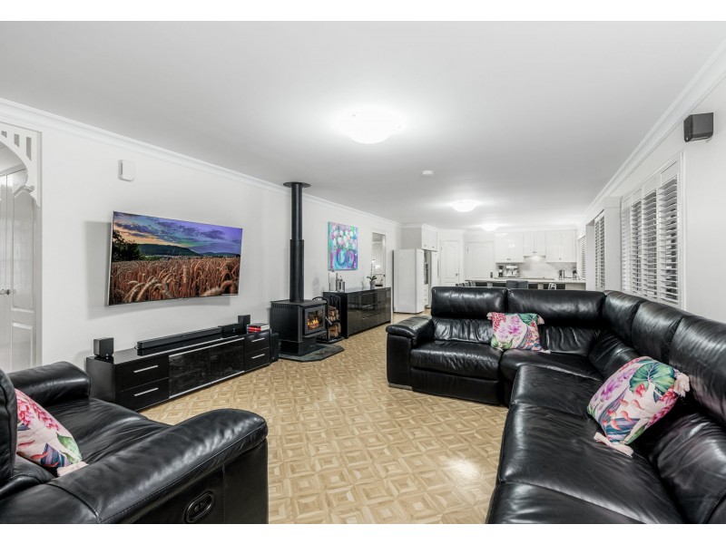 5 Blackhorse Drive, Kuraby QLD 4112